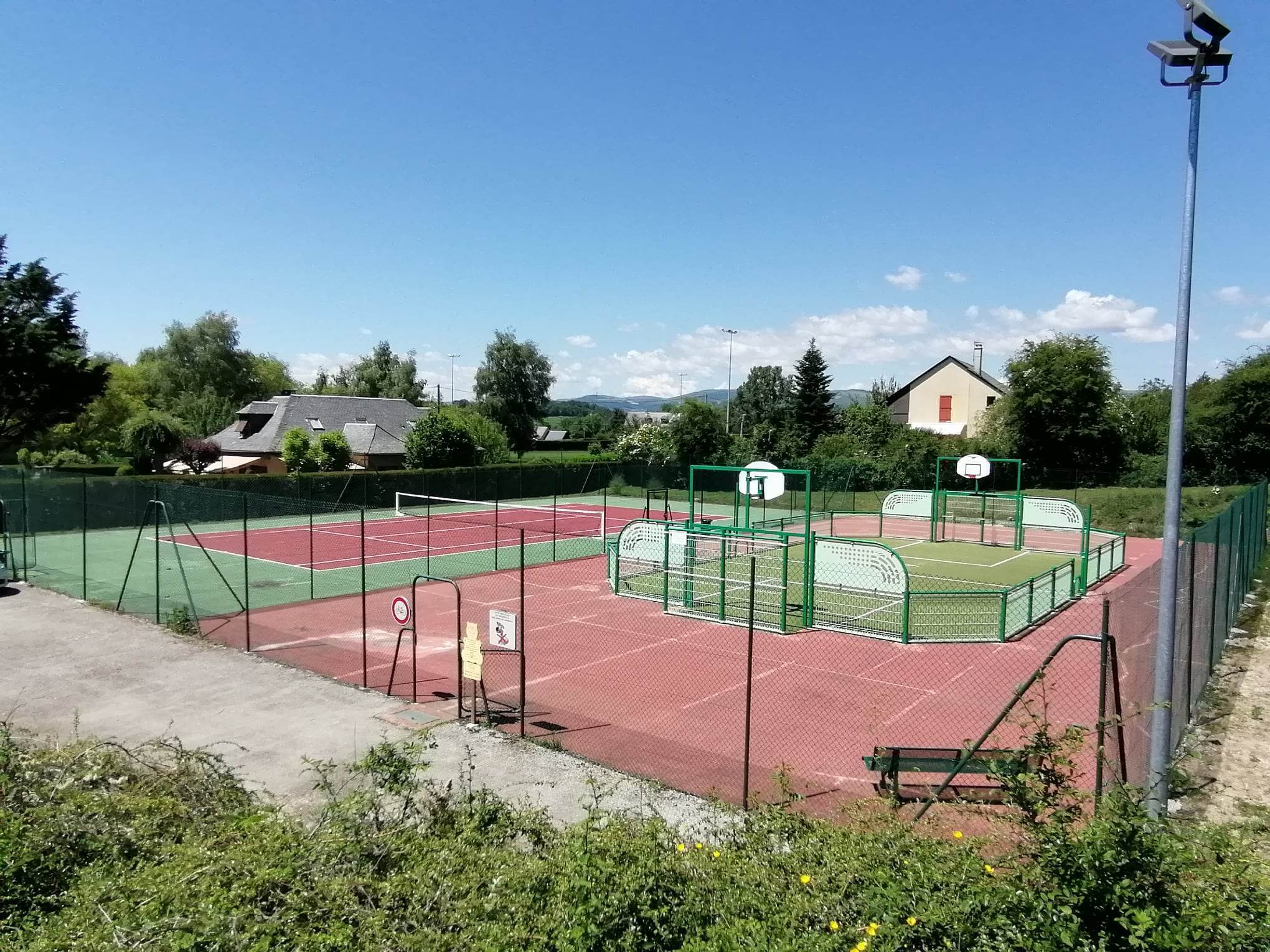 Tennis et city-stade